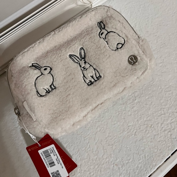 lululemon athletica Handbags - Everywhere Belt Bag 1L Fleece new year rabbits Lululemon